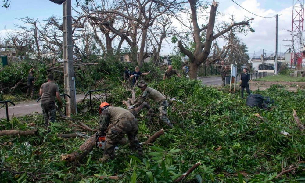 Φόβοι για 1.000 νεκρούς από το πέρασμα κυκλώνα από γαλλικό νησί